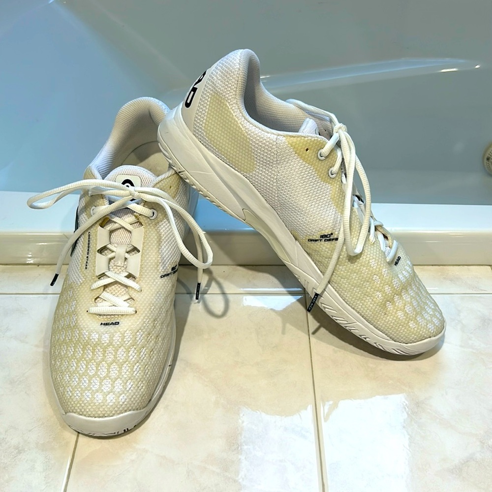 Head Men’s  Revolt Pro 3 Tennis Shoes in White and Yellow size 13. EUC